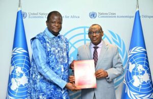 Coopération multilatérale: l’Ambassadeur Elysé Ouédraogo présente ses Lettres d’accréditation au SE de CEA à Addis Abeba