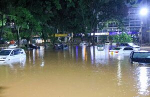 «45 morts» dans des inondations