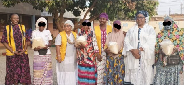 Les Lions ont apporté de la joie aux habitants du quartier Kalgondin de Ouagadougou