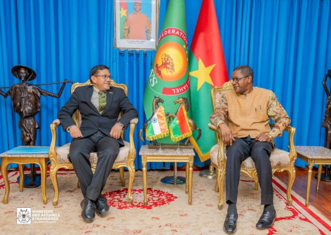 Coopération bilatérale: le Chef de la diplomatie burkinabè échange avec les Ambassadeurs indien et saoudien