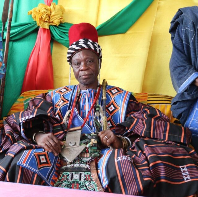Sa Majesté Untamba de Fada N’Gourma s’est endormi