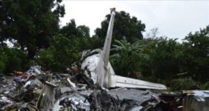 Un crash d’avion fait 14 morts