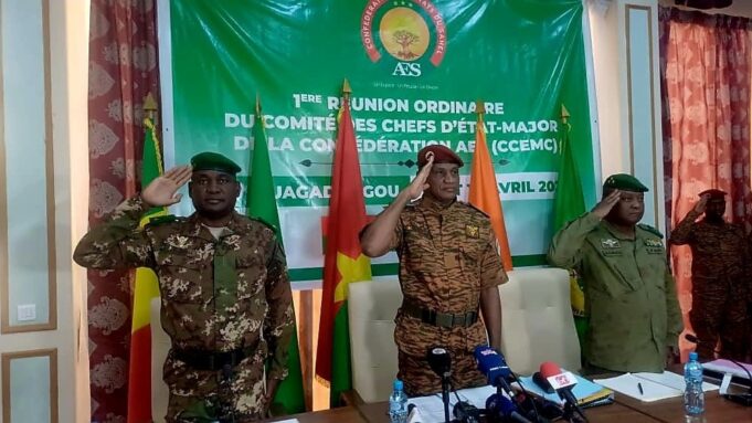 Les Chefs d’État-major des armées de l’AES à Ouagadougou pour la Force Unifiée