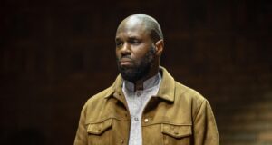 Affaire Kémi Séba: l’audience reportée au 11 mai prochain