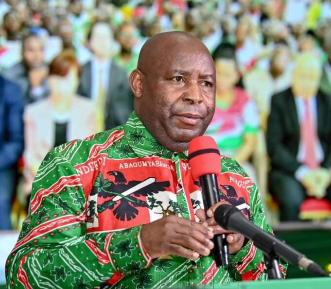 Évariste Ndayishimiye investi candidat pour la présidentielle de 2027