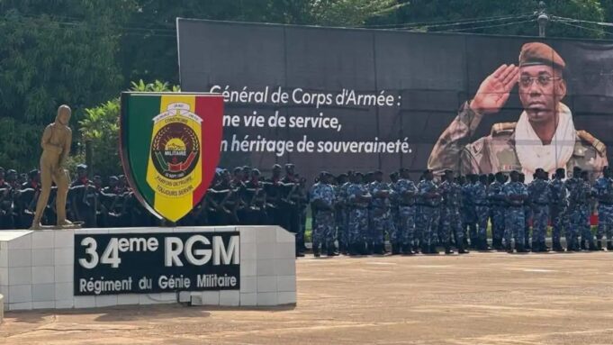 Mali: la Nation rend un dernier hommage au général Sadio Camara