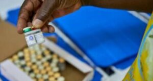 Paludisme en Afrique: un enfant sur huit sauvé grâce à un vaccin
