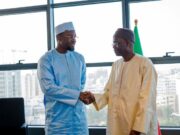 Sénégal: passation de service entre Ousmane Sonko et Ahmadou Al Aminou Lô