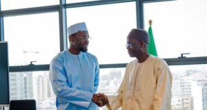 Sénégal: passation de service entre Ousmane Sonko et Ahmadou Al Aminou Lô