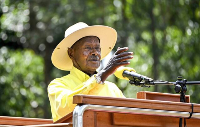 Ouganda: Yoweri Museveni entame un huitième mandat