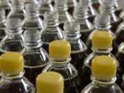 Plastiques recyclés: la FAO réclame des normes sur les emballages alimentaires