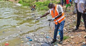 Mortalité de poissons au barrage numéro 3 de Ouagadougou
