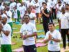 A Ouagadougou chacun avec son tapis ou natte au rythme du Yoga