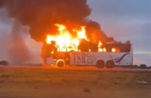 Axe Ouaga-Bobo: un car consumé par les flammes