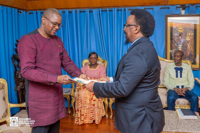 Burkina: sept nouveaux ambassadeurs accrédités remettent leurs Lettres de créance au Chef de la diplomatie