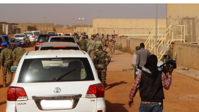Une vue de mouvement de la sécurité nigérienne dans la zone de l'aéroport de Niamey (Ph. Anadolu)