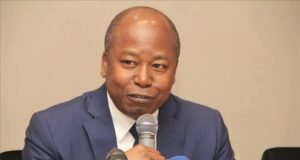 Gabon: la justice maintient en détention l’ex-Premier ministre