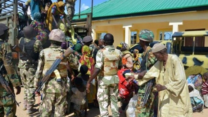 Nigeria: libération de 360 otages dans une opération contre Boko Haram