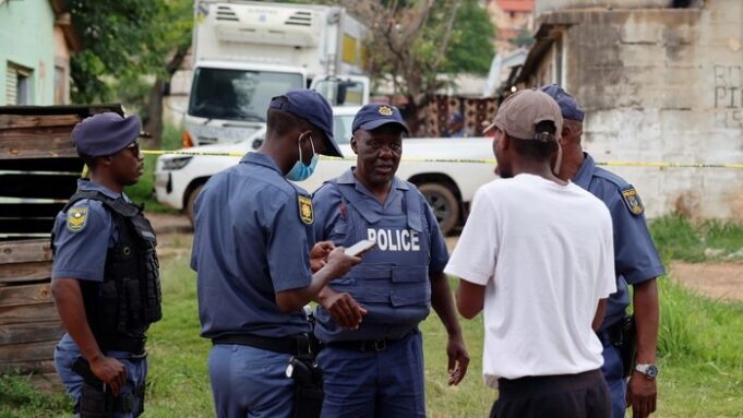 Afrique du Sud: 12 personnes tuées dans une attaque armée à Johannesburg