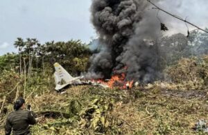 États-Unis: huit morts dans le crash d’un bombardier B-52 en Californie