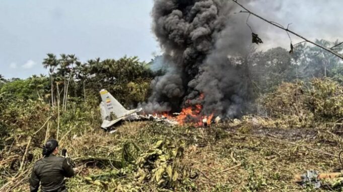 États-Unis: huit morts dans le crash d’un bombardier B-52 en Californie