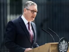 Royaume-Uni: le Premier ministre démissionne après deux ans