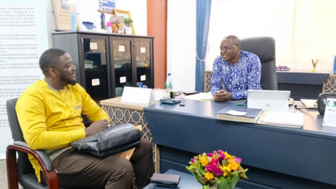 Le Directeur Général de la SONATUR reçoit un envoyé du footballeur international burkinabè Landry Kaboré