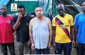 Un vaste laboratoire clandestin de méthamphétamine découvert dans une forêt