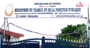 Plus de 5 100 agents de l’État définitivement radiés de la fonction publique en Guinée