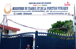 Plus de 5 100 agents de l’État définitivement radiés de la fonction publique en Guinée