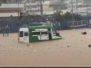 Intempéries à Abidjan: une vingtaine de morts et de dégâts après des pluies diluviennes