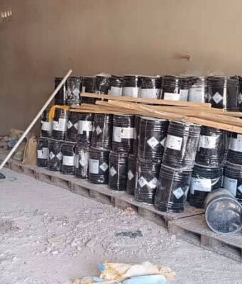 Lutte contre les trafics illicites: près de 340 fûts de cyanure saisis à Houndé