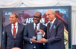 Dr George Donkor distingué pour son leadership en finance du développement en Afrique