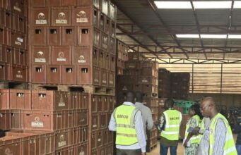 Burkina: enquête sur le circuit des boissons chez les cavistes et les maquis