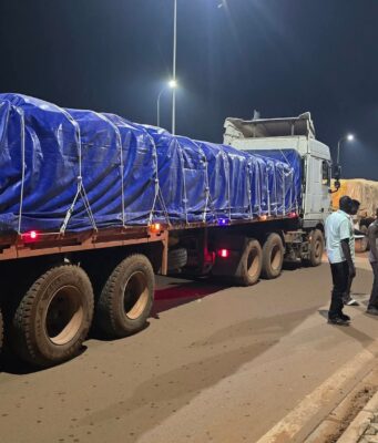 Burkina: cinq camions transportant du ciment interceptés