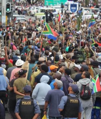 Afrique du Sud: la mort d’un Ghanéen lors des manifestations anti-migrants ravive les tensions avec Accra