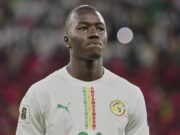 Pape Gueye met sa carrière internationale entre parenthèses
