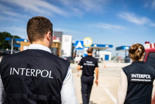 Traite des êtres humains: plus de 1 000 suspects interpellés lors d’une opération dans 59 pays