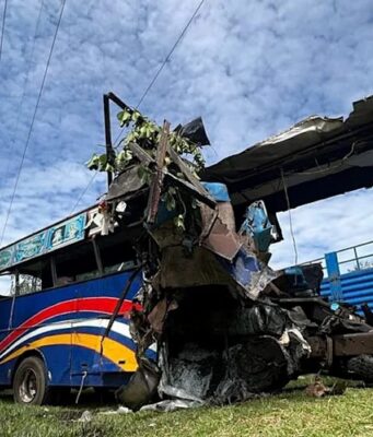 21 personnes tuées dans l’accident d’un bus scolaire