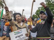 La CPI appelée à enquêter sur les violences xénophobes en Afrique du Sud