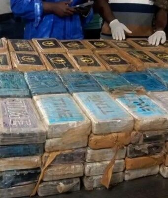 Près de 4 tonnes de cocaïne estimée à 317 millions de dollars interceptés