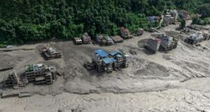 Inondations au Népal et Tibet: plus de 900 morts et près de 4 800 disparus, selon les derniers bilans officiels