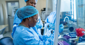 Ebola: la RDC va recevoir 70.000 doses de vaccin pour tenter d’enrayer l’épidémie