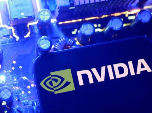 Le logo de Nvidia, dont les puces équipent une grande partie des serveurs consacrés à l’IA. Photo d’illustration : Reuters/Dado Ruvic, via Channel NewsAsia — droits de réutilisation à confirmer avant publication