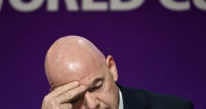 Société commerciale pour le Mondial: l’UEFA sort le carton rouge, Infantino recule, la Caf encore hors-jeu!