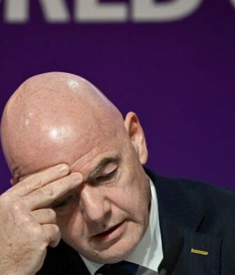 Société commerciale pour le Mondial: l’UEFA sort le carton rouge, Infantino recule, la Caf encore hors-jeu!