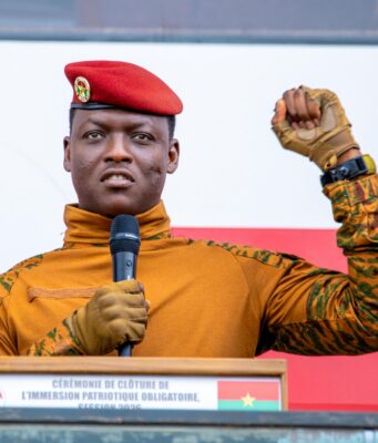 Immersion patriotique: le capitaine Ibrahim Traoré invite les appelés à cultiver les valeurs d’humilité, de solidarité, de bonne moralité
