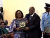 Côte d’Ivoire: la diplomate Allègne Justine Gossé lauréate du Prix National d’Excellence