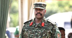 Ouganda: au nom du père, le fils sera-t-il président «par la grâce de Dieu»?
