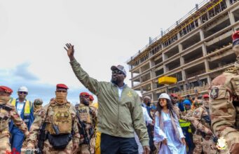 Mamadi Doumbouya regagne Conakry après 11 jours de «congé annuel»